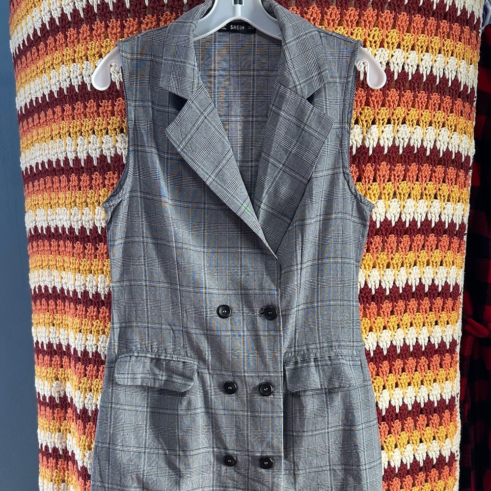 SHEIN Gray Checkered Double-Breasted Vest